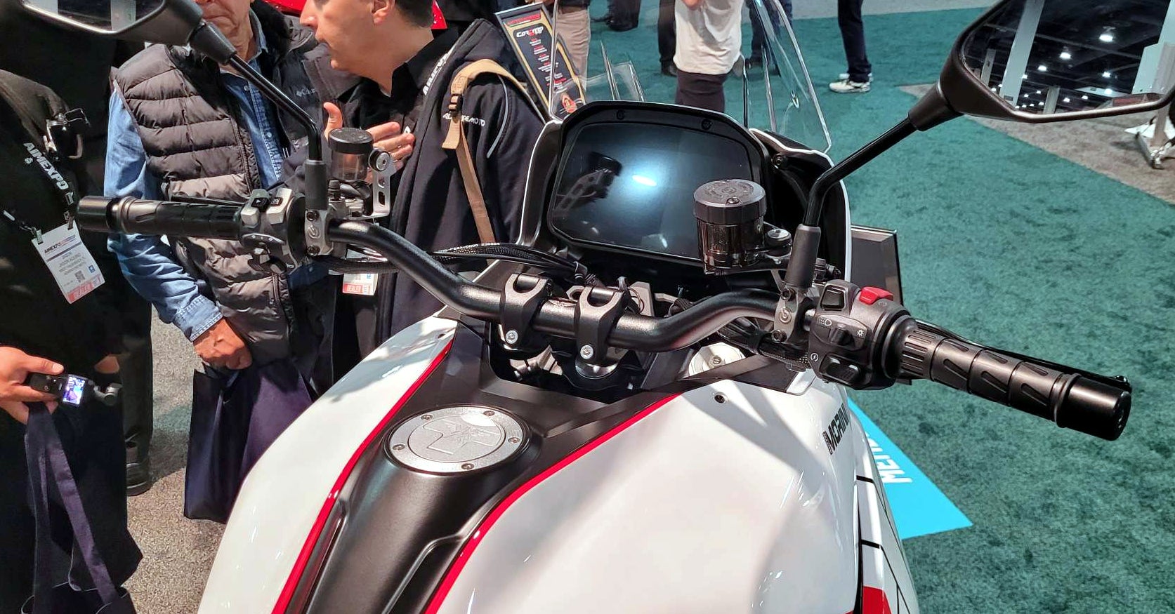 CÚPULA TOURING PARA MOTOCICLETA MOTO MORINI X-CAPE 2022> — Totmoto