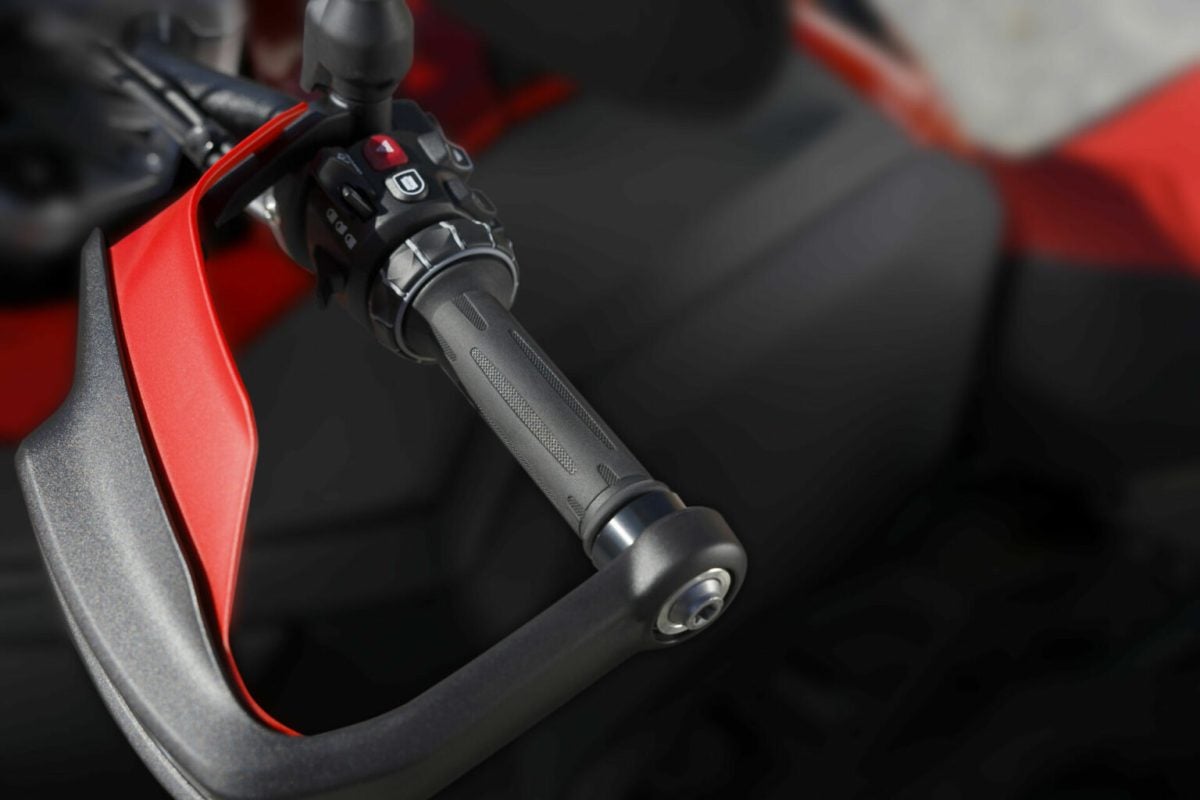 BMW Ditches The Clutch Lever With New Automated Shift Assistant ...